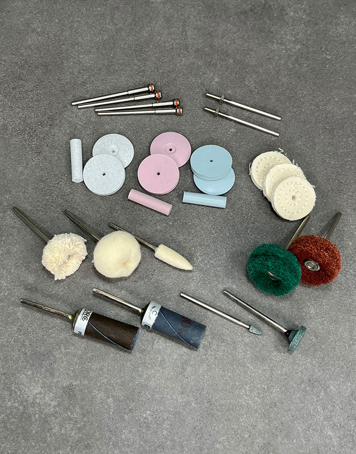 KIT206 = Flexshaft Polishing Starter Accessory Kit (27pcs)