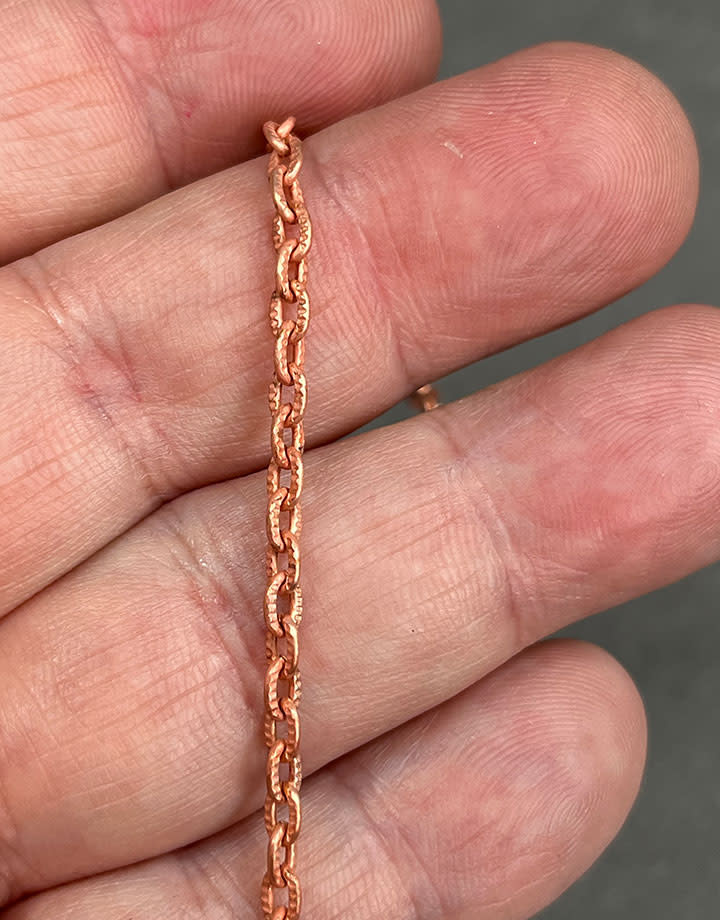 800BR-09 = Brass Fancy Oval Cable Chain 3.2mm wide (FOOT)