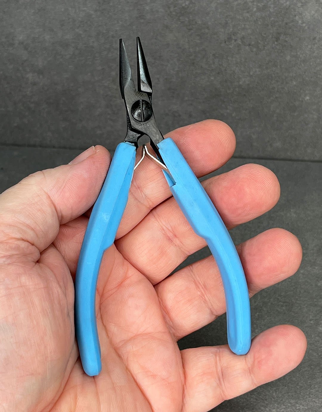 PL2500 = Jeweler's Elements Chain Nose Plier