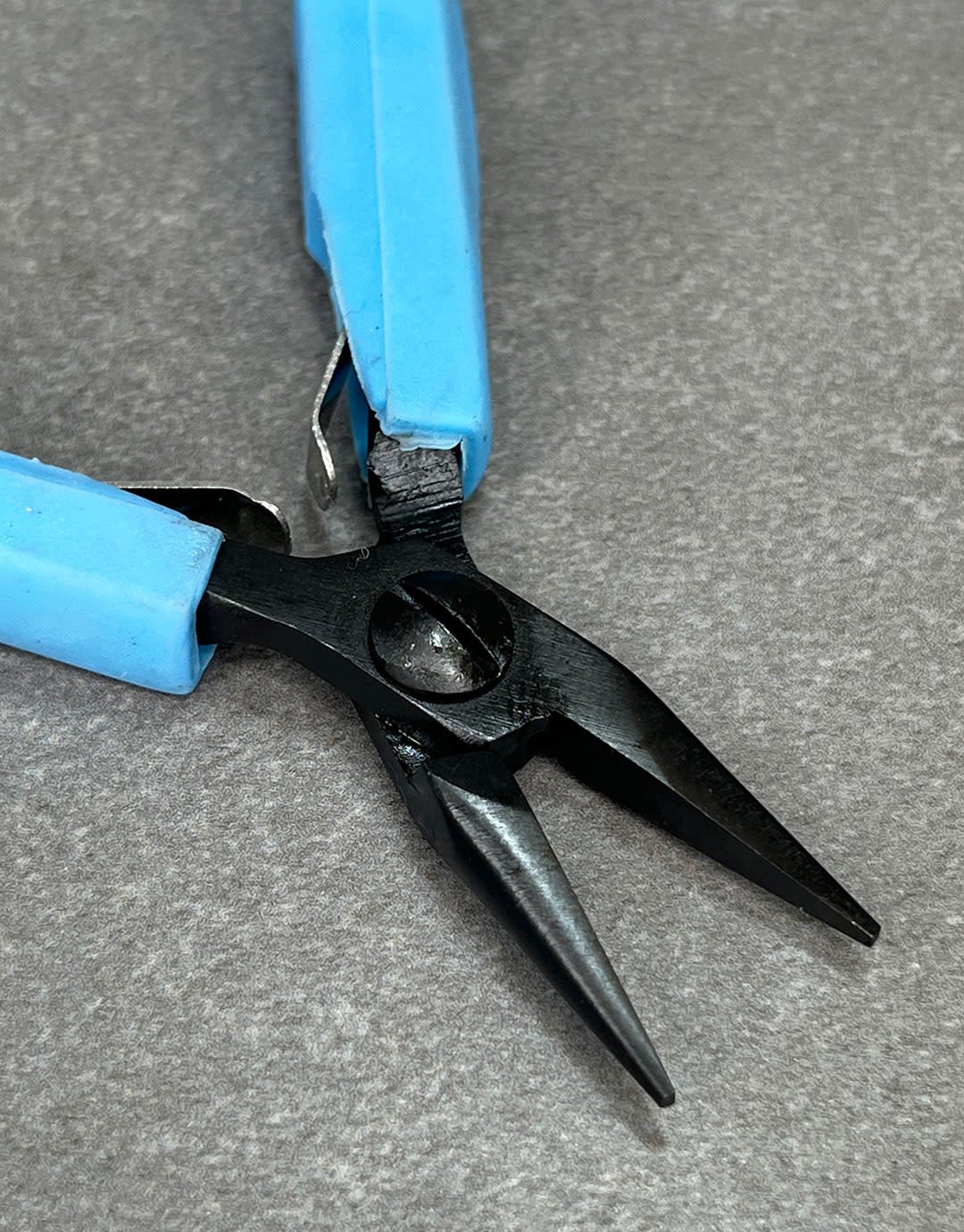 PL2500 = Jeweler's Elements Chain Nose Plier