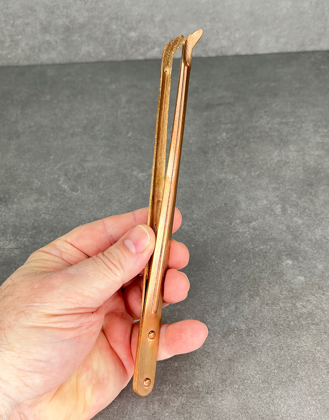 TW959 = Curved Copper Tongs - Reinforced