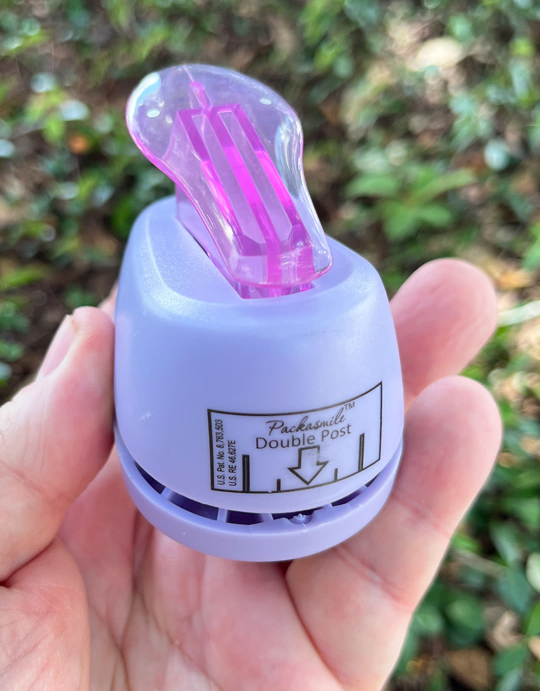 DER052 = Easy Earring Double Post Punch for Cards