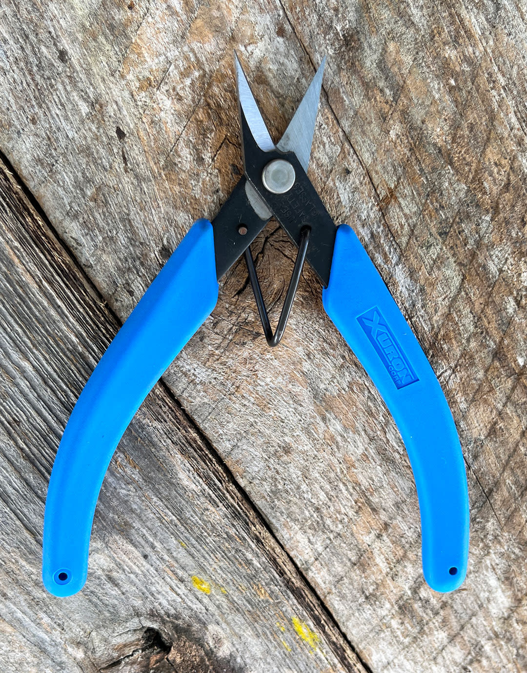 Xuron PL49180NS = Xuron High Durability Shears with Polished Cutting Blades