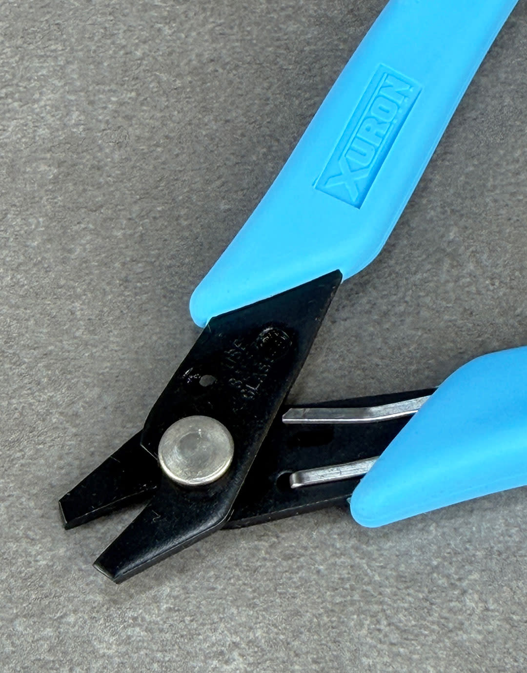 Xuron PL4691 = Xuron Double Flush Wire Cutter