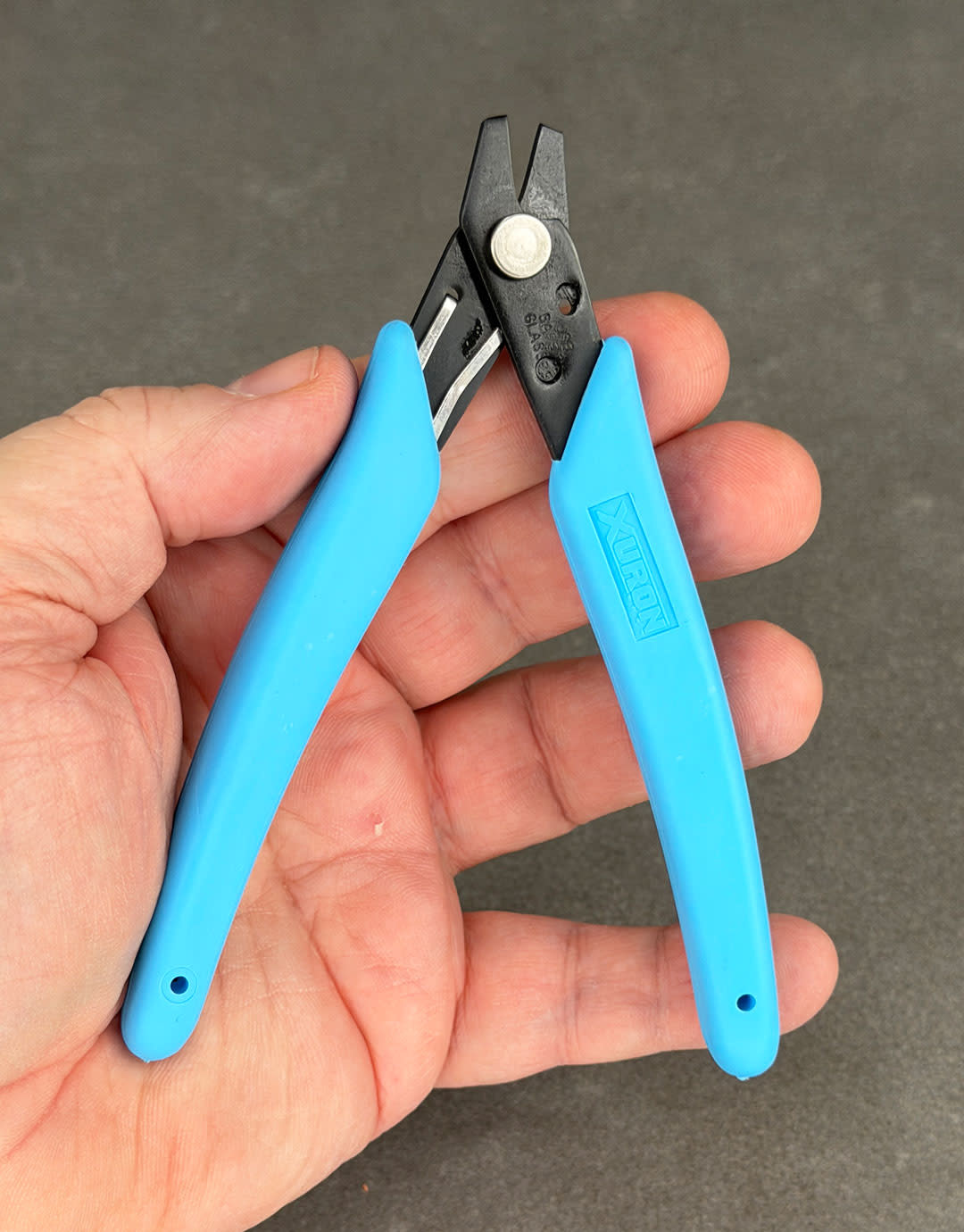 Xuron PL4691 = Xuron Double Flush Wire Cutter