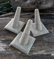 DRG3241 = Burlap Single Ring Finger Display Square Base 2'' x 2-1/2'' x 2-3/8''H (Pkg of 3)