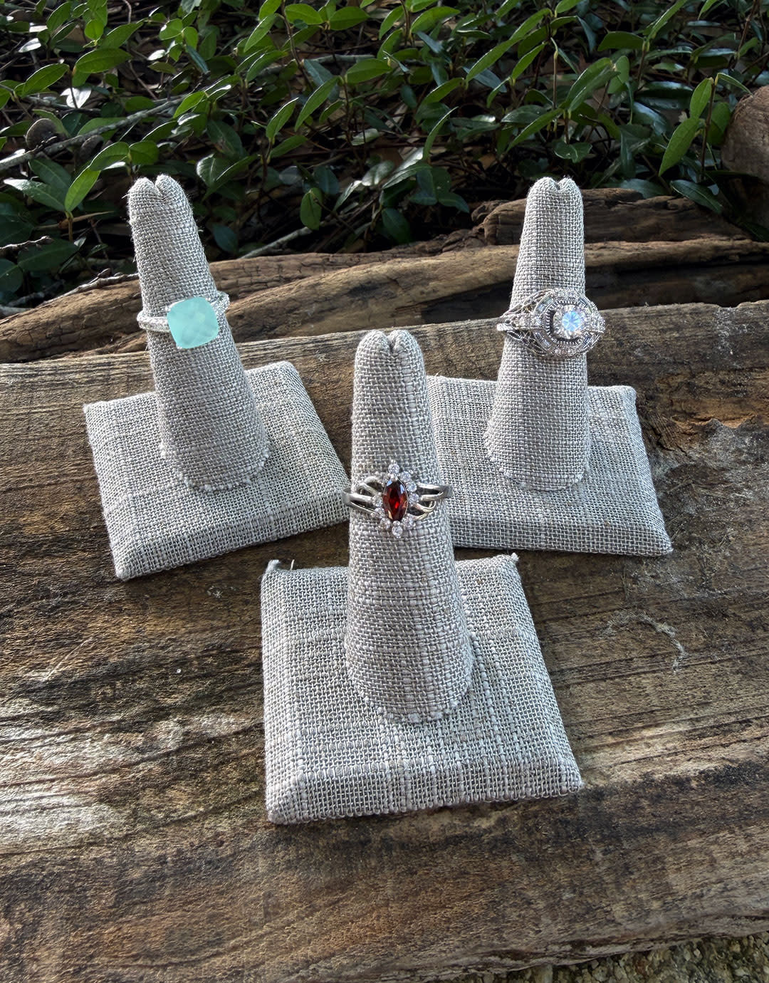 DRG7241 = Grey Linen Single Ring Finger Display Square Base 2'' x 2-1/2'' x 2-3/8''H (Pkg of 3)
