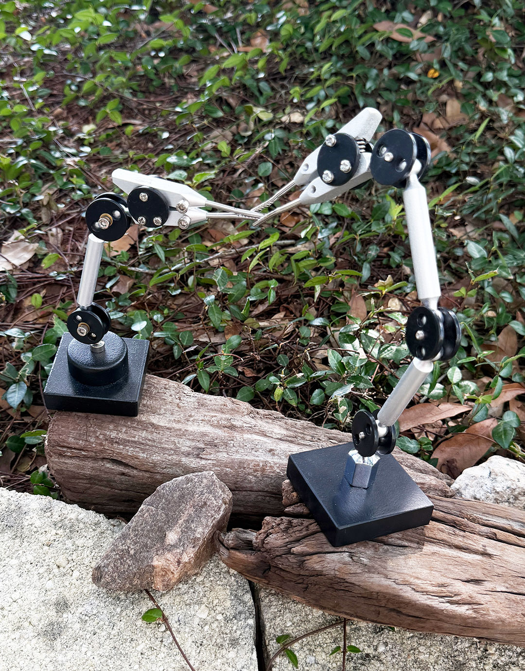 SO40 = Third Hand Single Soldering Stand