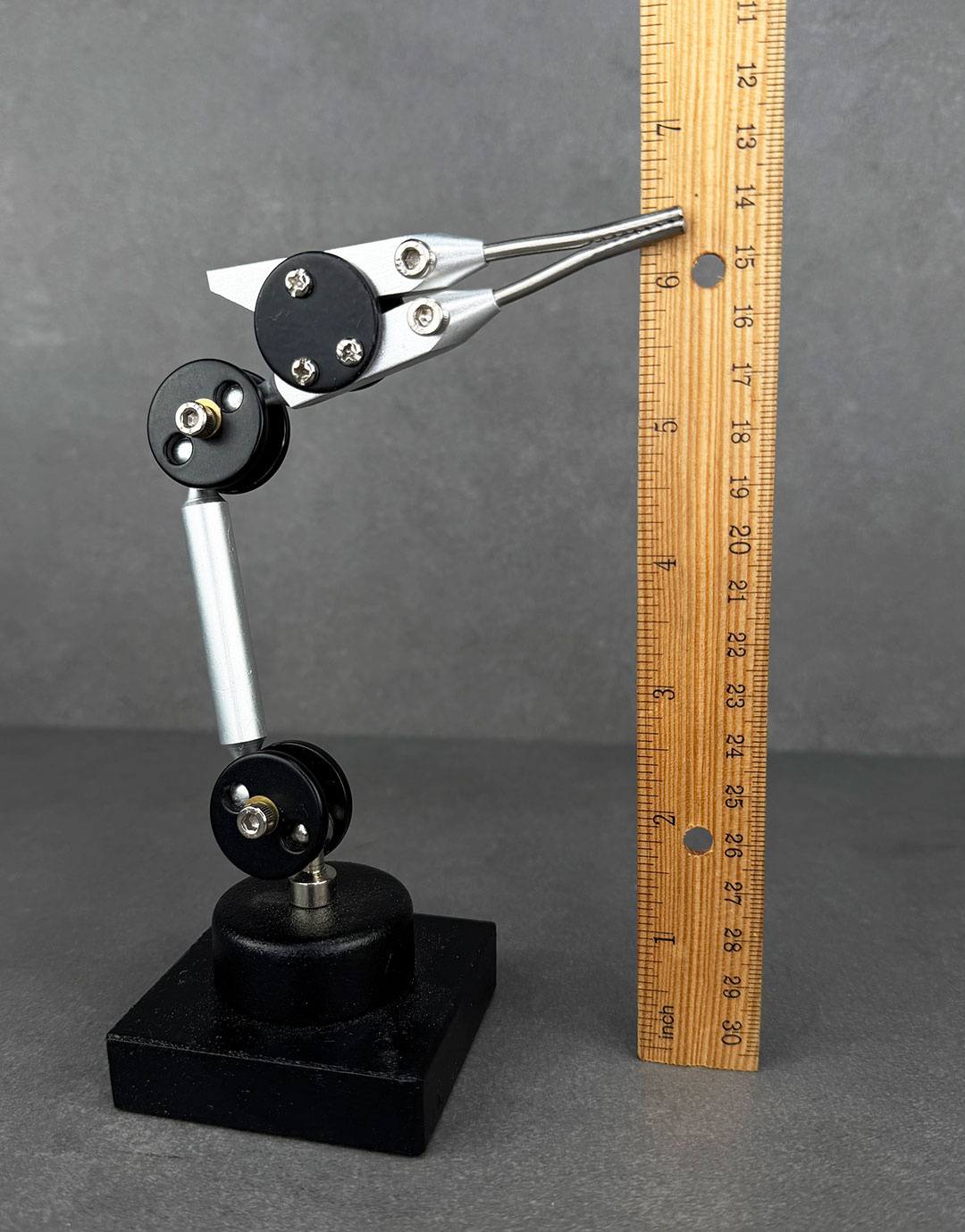 SO40 = Third Hand Single Soldering Stand