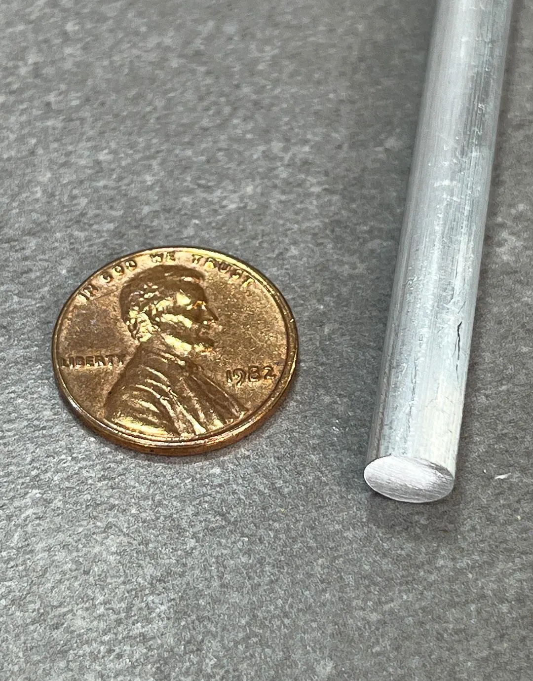 ARWR = Round Aluminum Rod 12" long