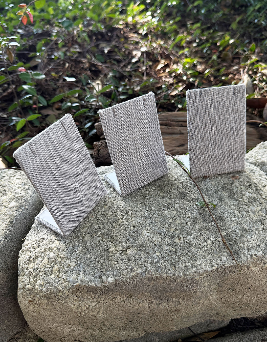 DER7001 = Grey Linen Earring Display 2-1/2'' wide x 3-1/2'' high (Pkg of 3)