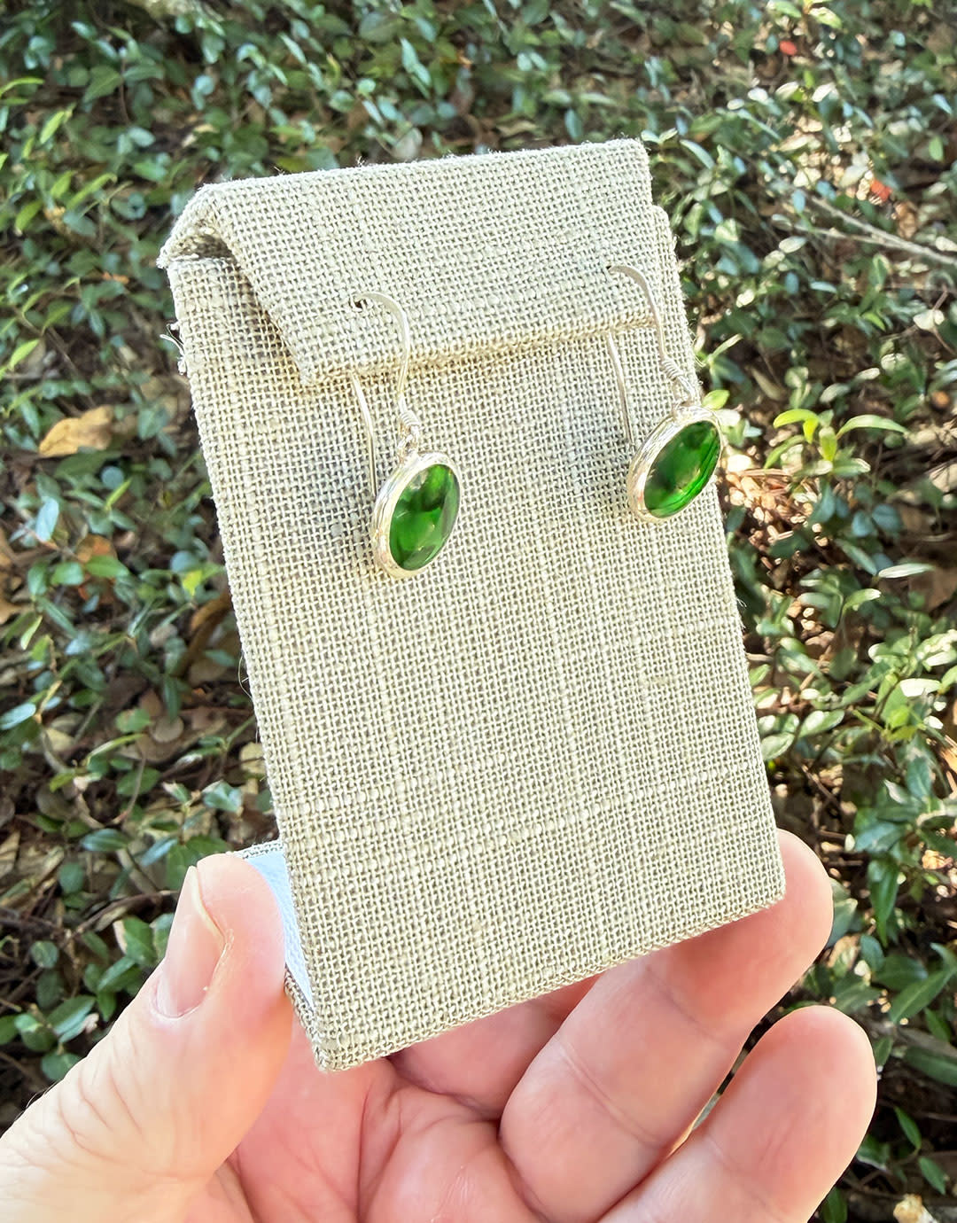 DER7002 = Grey Linen Earring Stand with Flap 2-3/8'' x 1-1/2'' x 3-3/8'' high (Pkg of 3)