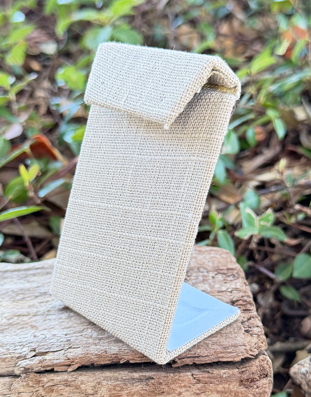 DER7002 = Grey Linen Earring Stand with Flap 2-3/8'' x 1-1/2'' x 3-3/8'' high (Pkg of 3)