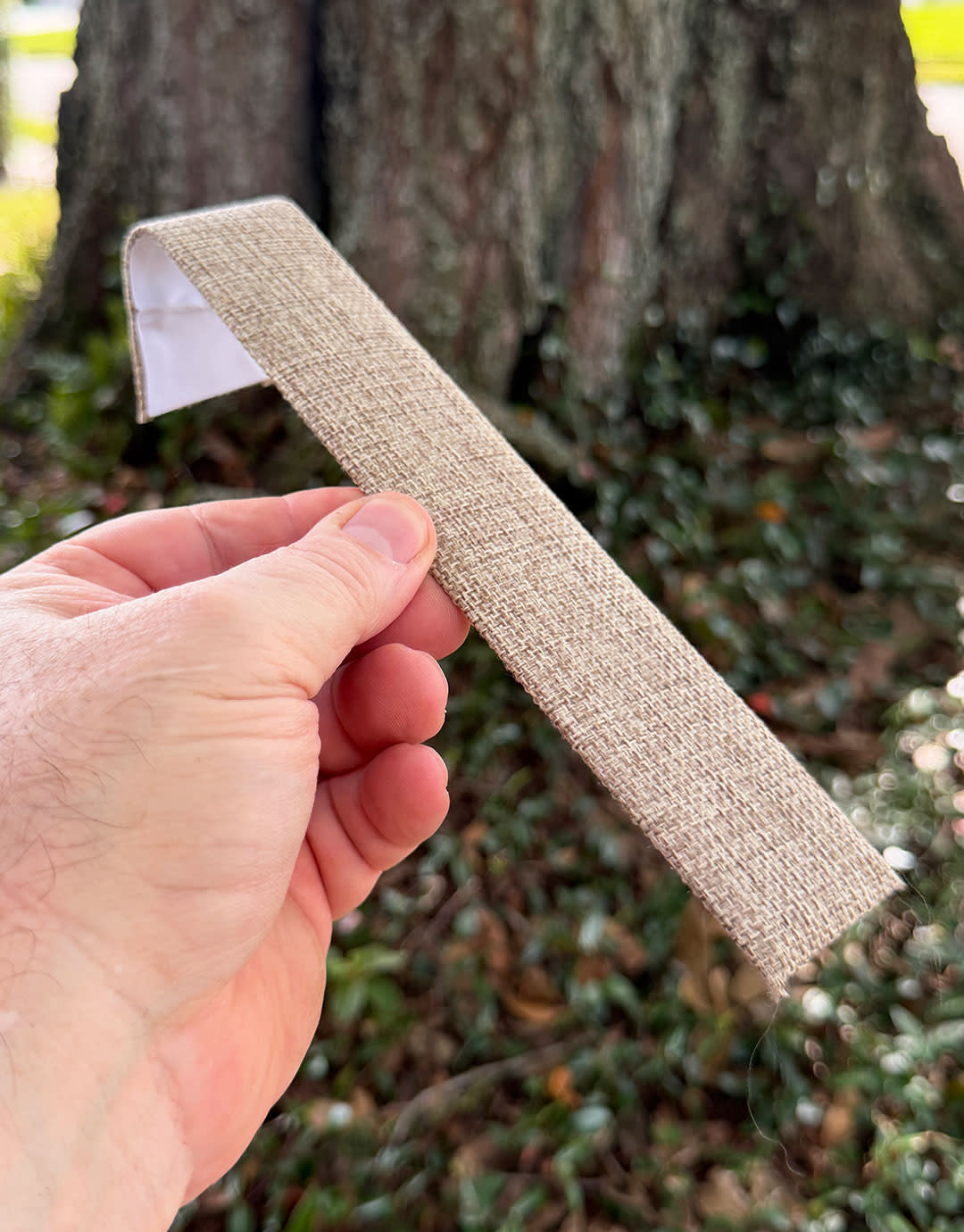 DBR3239 = Burlap Single Bracelet Ramp 1-1/2'' x 7-3/4''  (Pkg of 3)