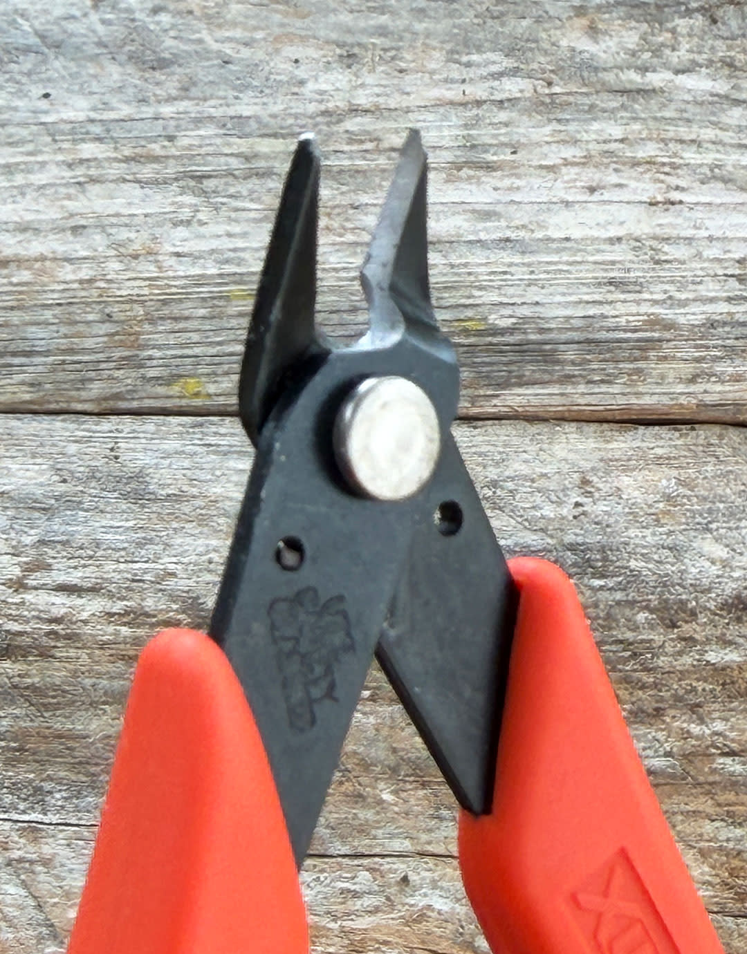 Xuron PL4410 = Xuron Micro Flush Cutting Shear #410