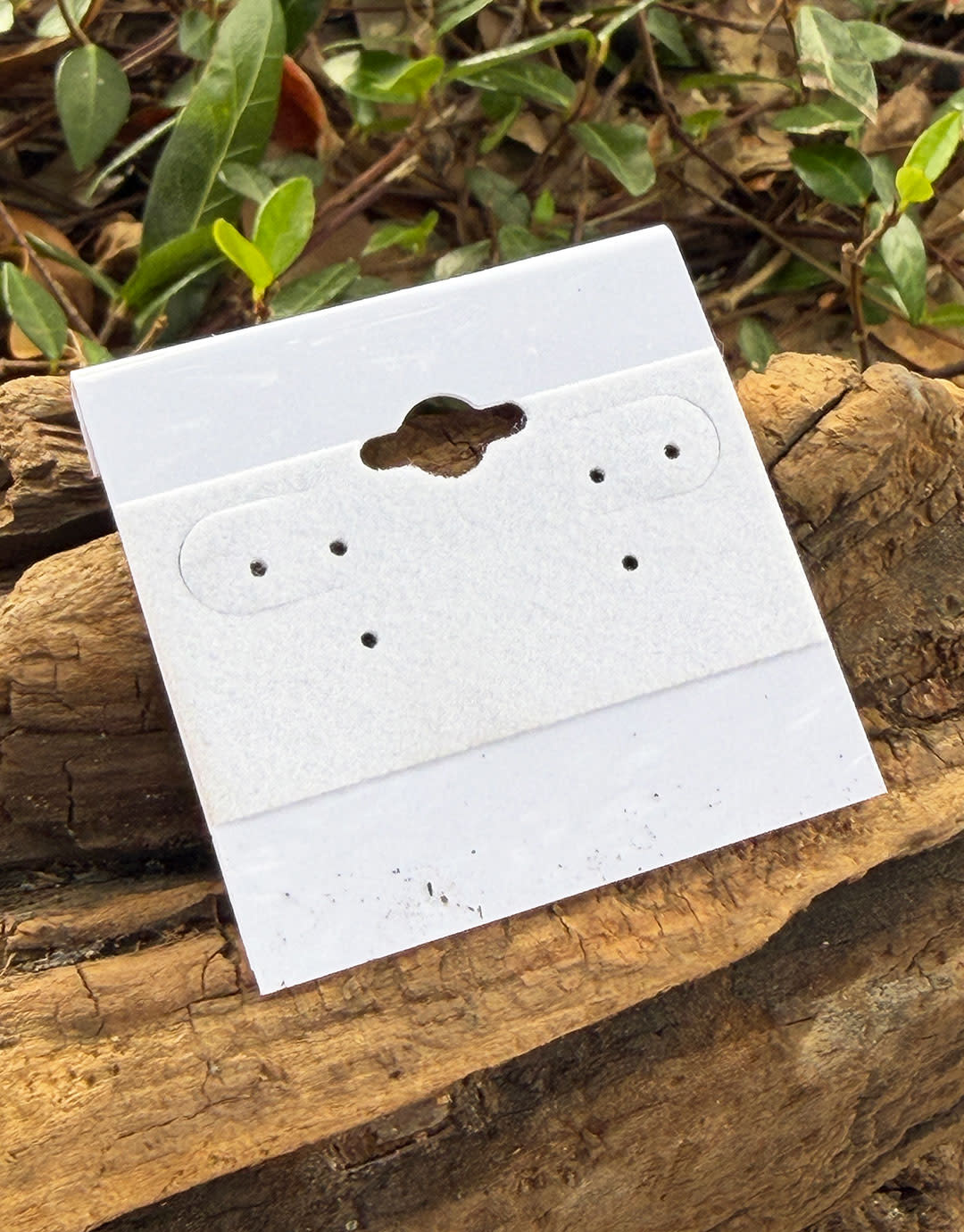 DER810 = Hanging Earring Cards White 2'' Plain (Pkg of 100)