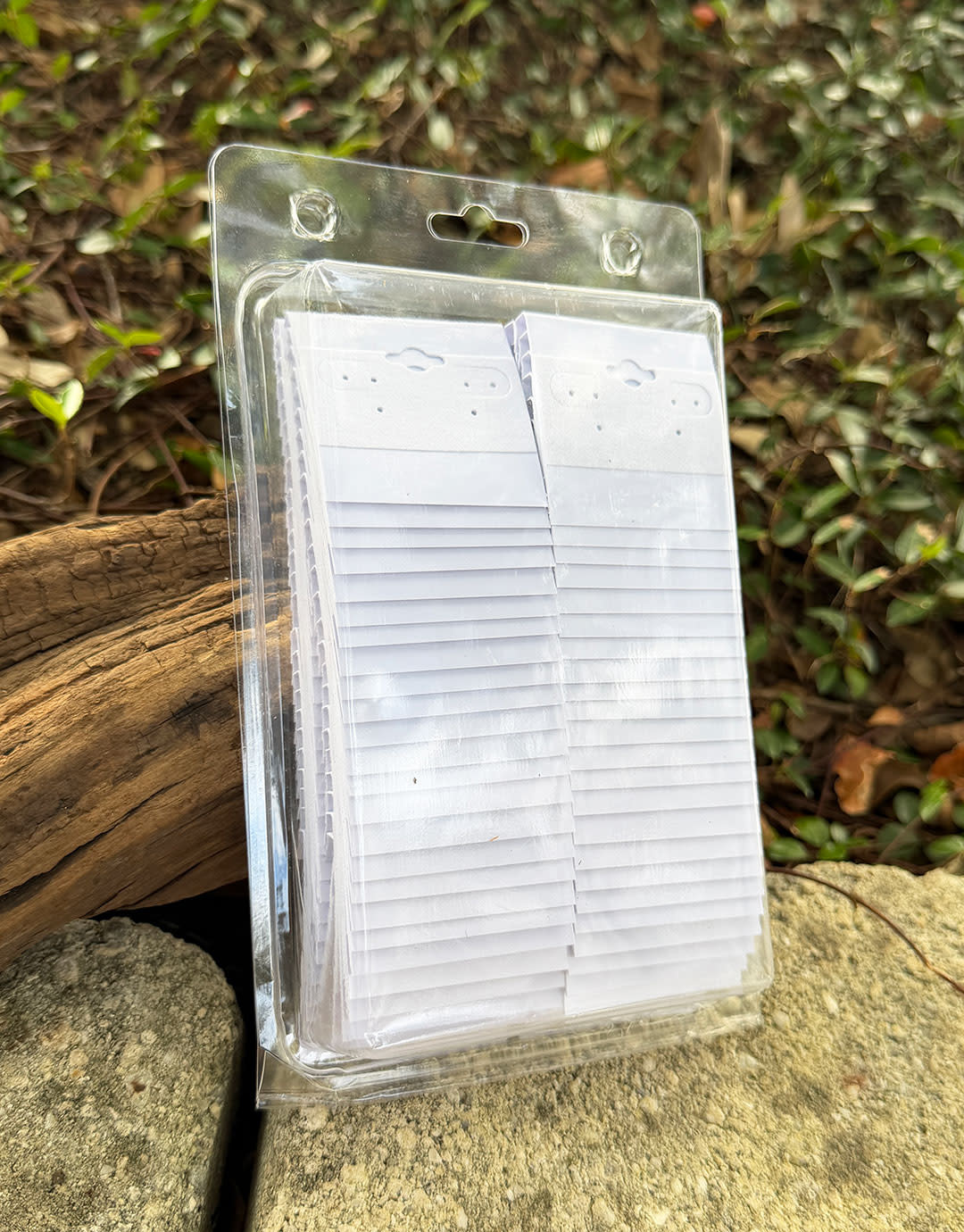 DER810 = Hanging Earring Cards White 2'' Plain (Pkg of 100)