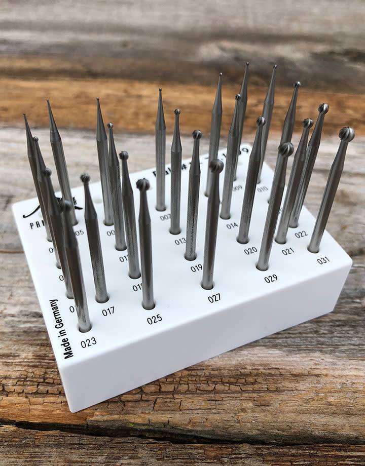 Panther Burs 77.1099 = ROUND BUR SET TUNGSTEN/VANADIUM 24pcs (0.4 to 3.1mm)