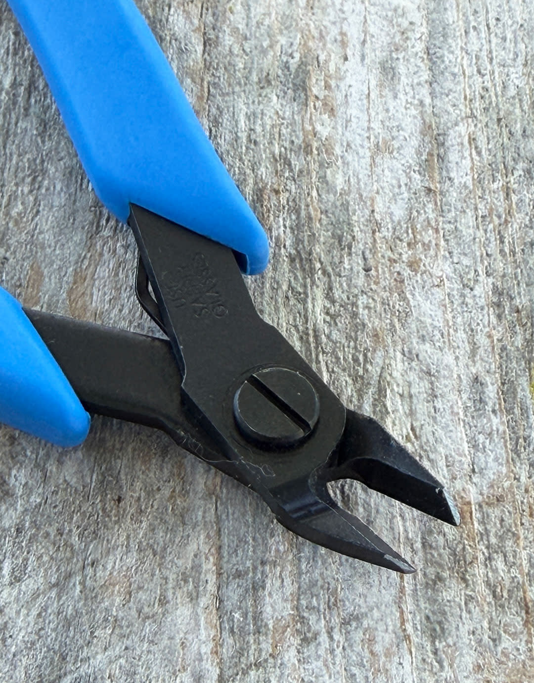 Xuron PL49200 = Xuron Tapered Head Flush Cutting Micro Shear