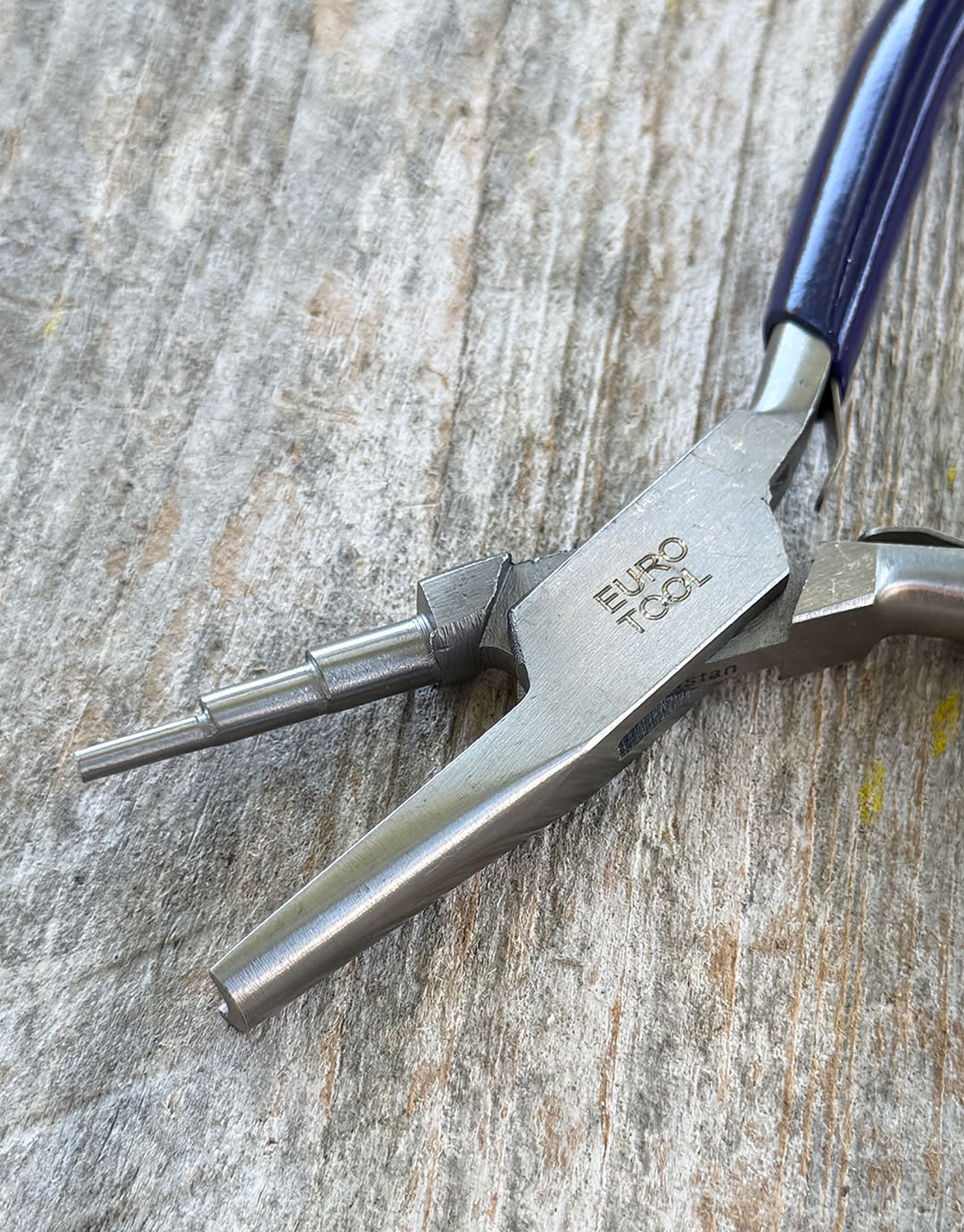 Eurotool PL7480 = Looping Pliers with Stepped Jaw and Concave Jaw by Eurotool