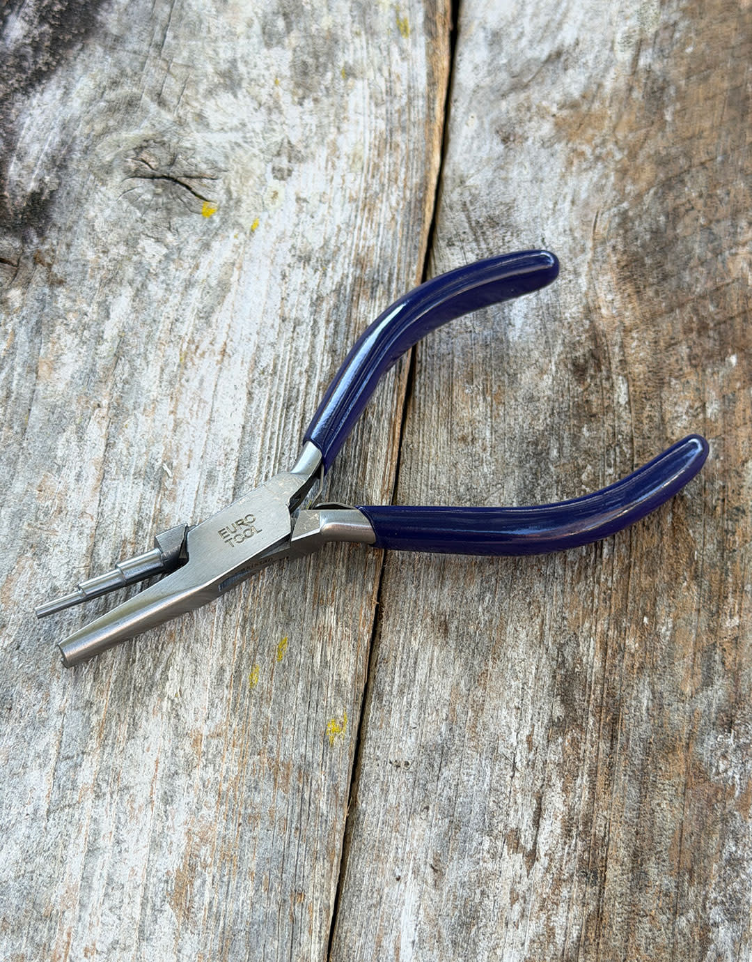 Eurotool PL7480 = Looping Pliers with Stepped Jaw and Concave Jaw by Eurotool