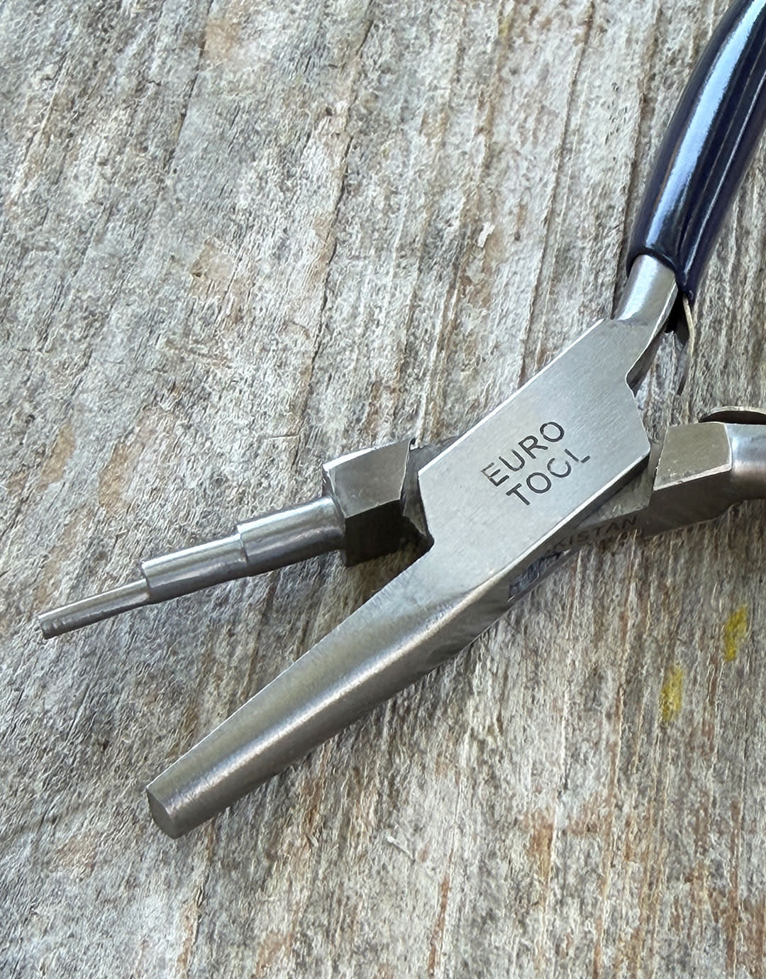 Eurotool PL7470 = Looping Pliers with Stepped Jaw and Flat Jaw by Eurotool