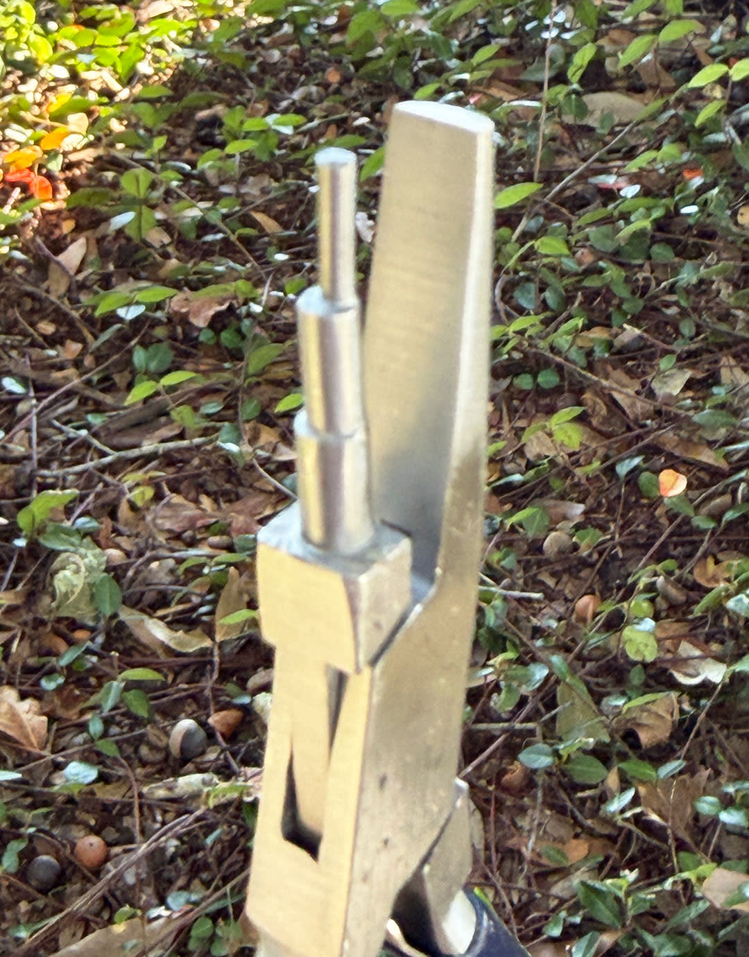 Eurotool PL7470 = Looping Pliers with Stepped Jaw and Flat Jaw by Eurotool