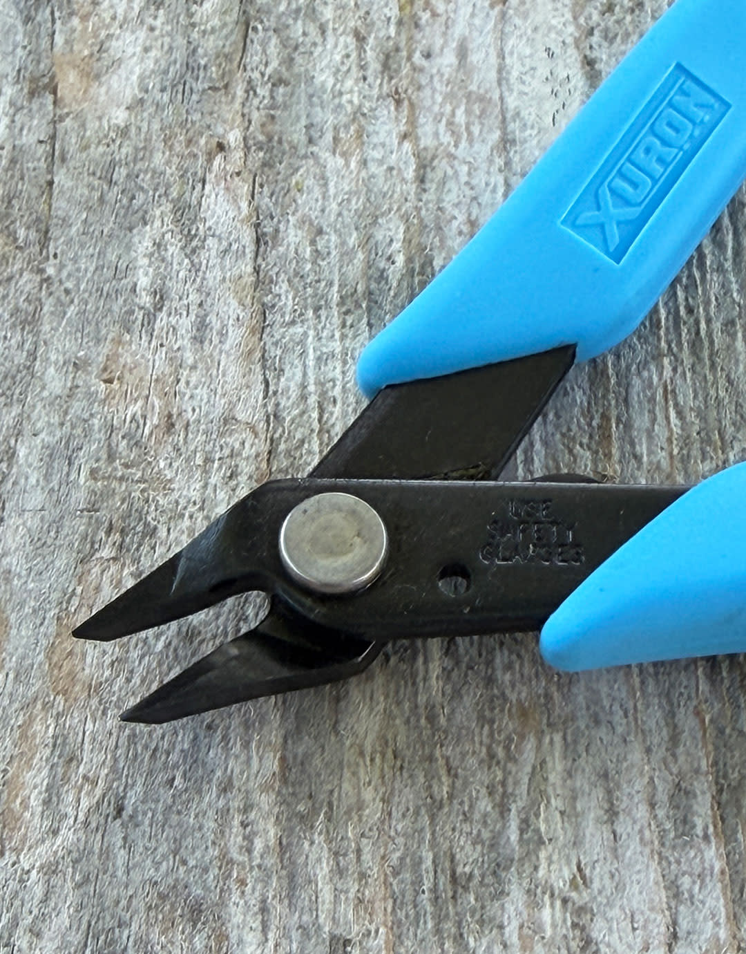 Xuron PL4487 = Jump Ring Plier with Chisel Nose by Xuron