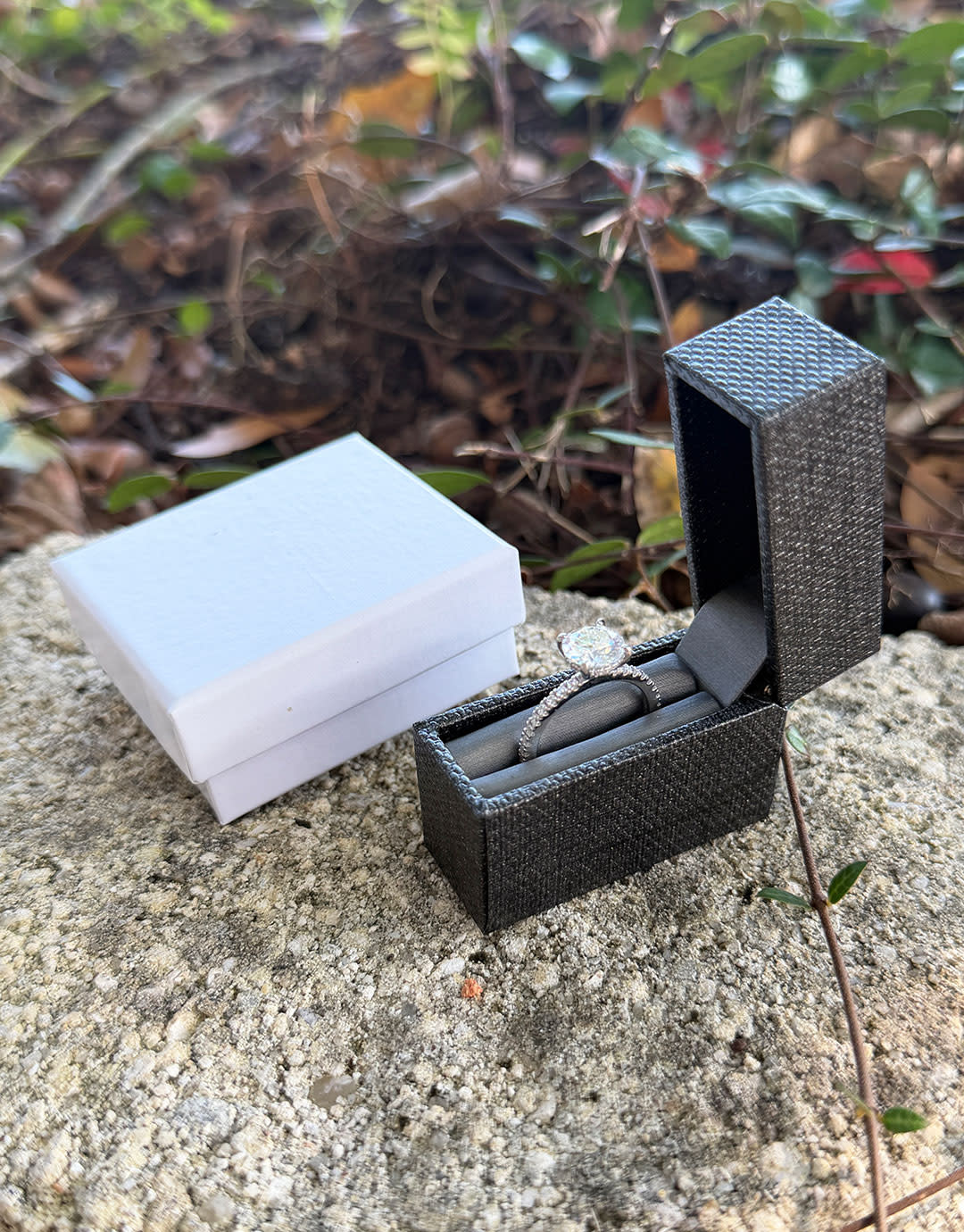 DBX6020 = Mini Proposal Engagement Ring Box Grey/Black