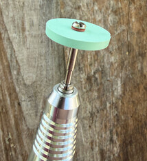 Dedeco ST9457 = Sunburst 7/8" x 1/8" Wheels - Light Green 14000grit (pkg/6)