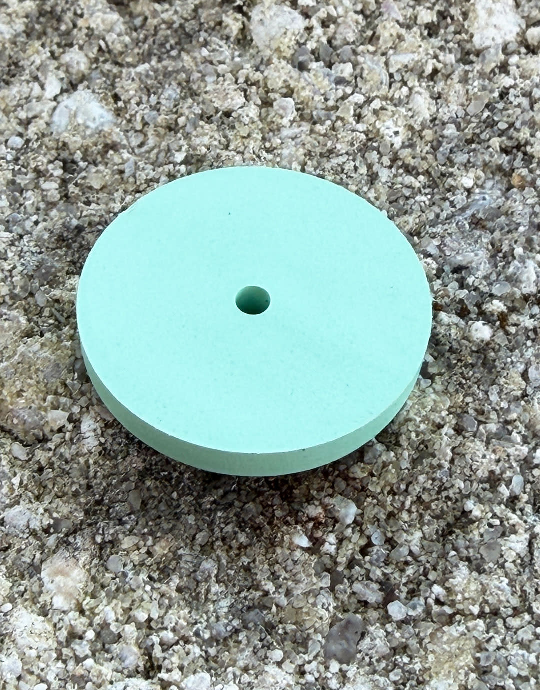 Dedeco ST9457 = Sunburst 7/8" x 1/8" Wheels - Light Green 14000grit (pkg/6)