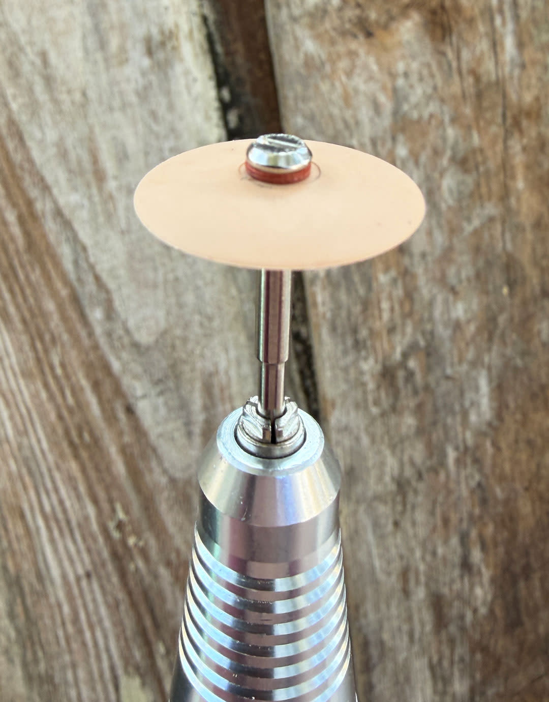 Dedeco ST9473 = Sunburst 7/8" x 1/8" Knife Wheels - Peach 2500grit (pkg/6)