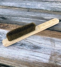 BU3101 = Brass Hand Brush with 4 Row