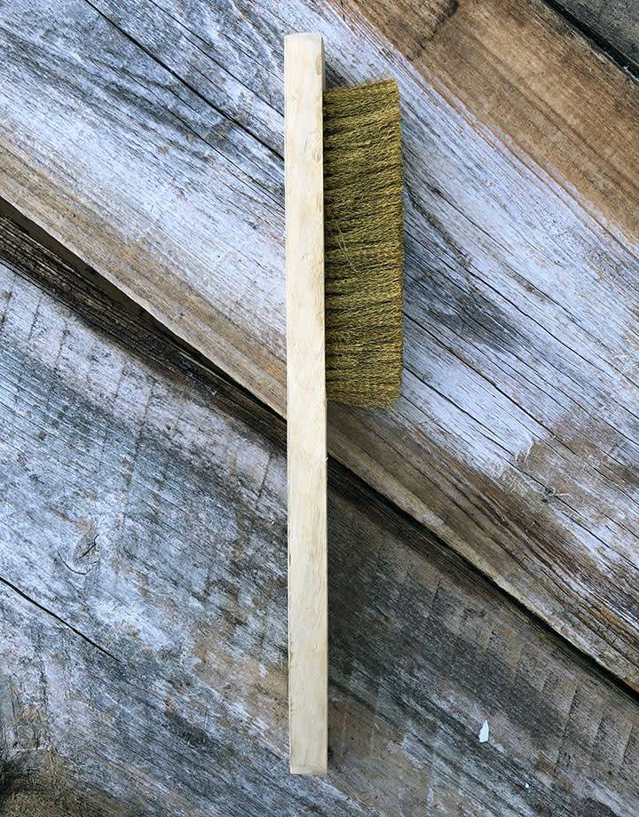 BU3101 = Brass Hand Brush with 4 Row