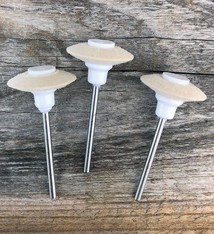 17.12404 = Mounted Felt 7/8'' Knife Wheel 3/32'' Shank (Pkg of 3)