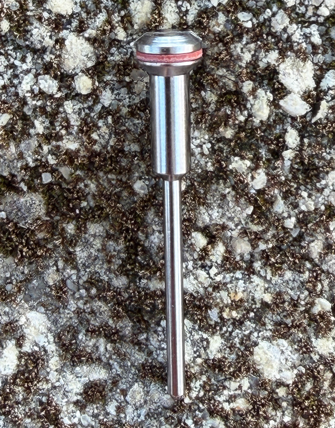 43.161 = Mandrel Screw Top Reinforced 3/32'' Shank 1/16'' Screw (Pkg of 5)