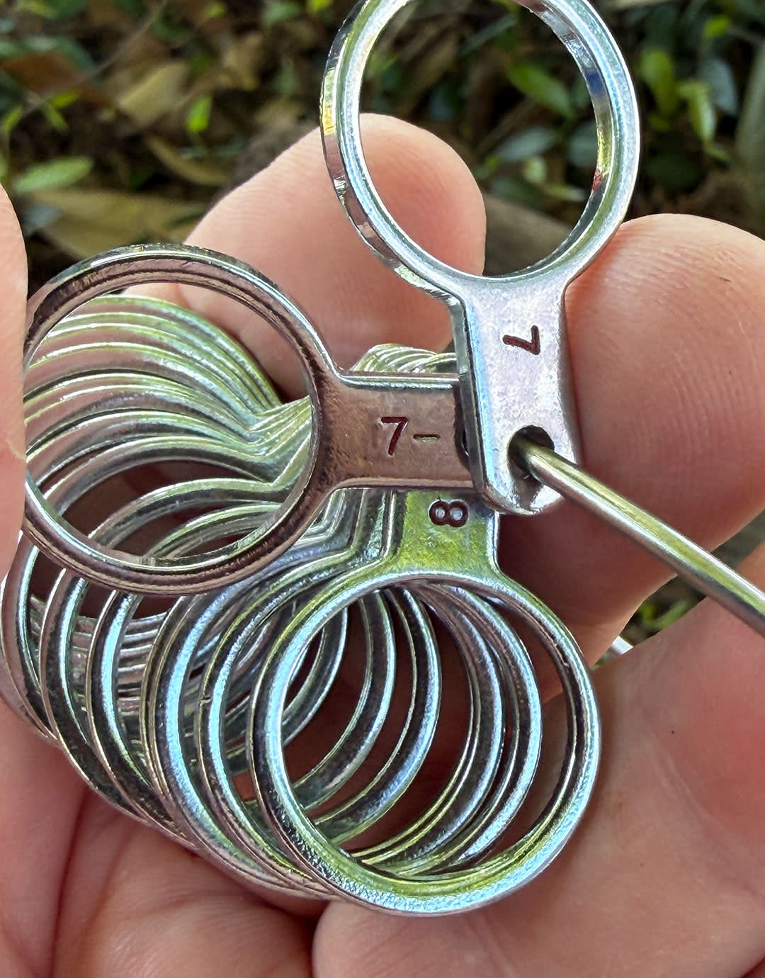 GA259 = Flat Metal Finger Sizer Set (0-15 US)