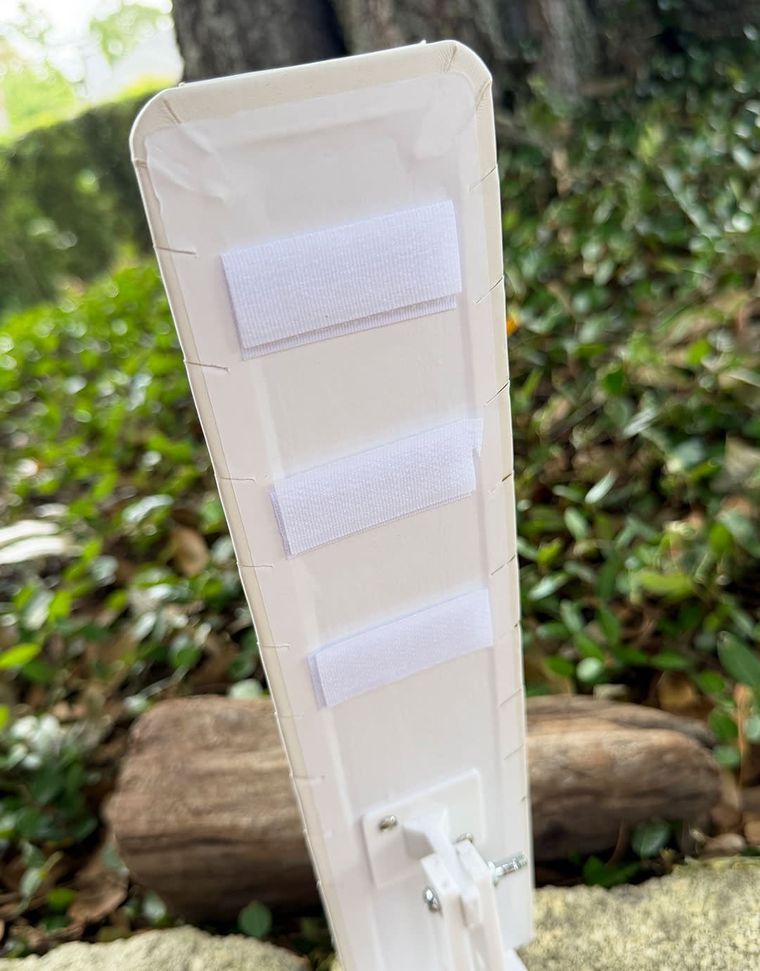 DCH6991 = White Leatherette Multi Necklace Stand