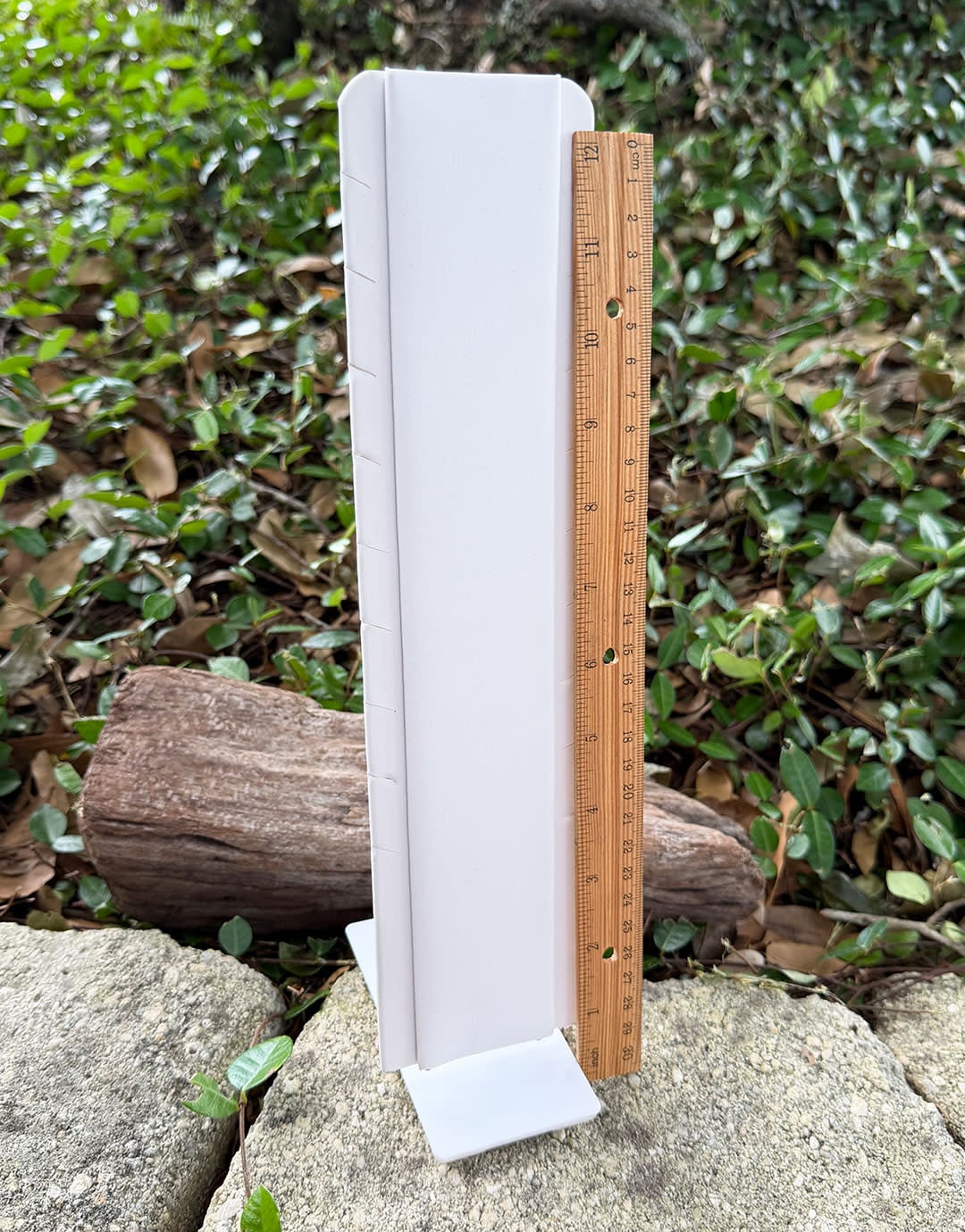 DCH6991 = White Leatherette Multi Necklace Stand