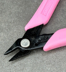 Xuron PL4487P = Jump Ring Plier with Chisel Nose by Xuron with Pink Handles