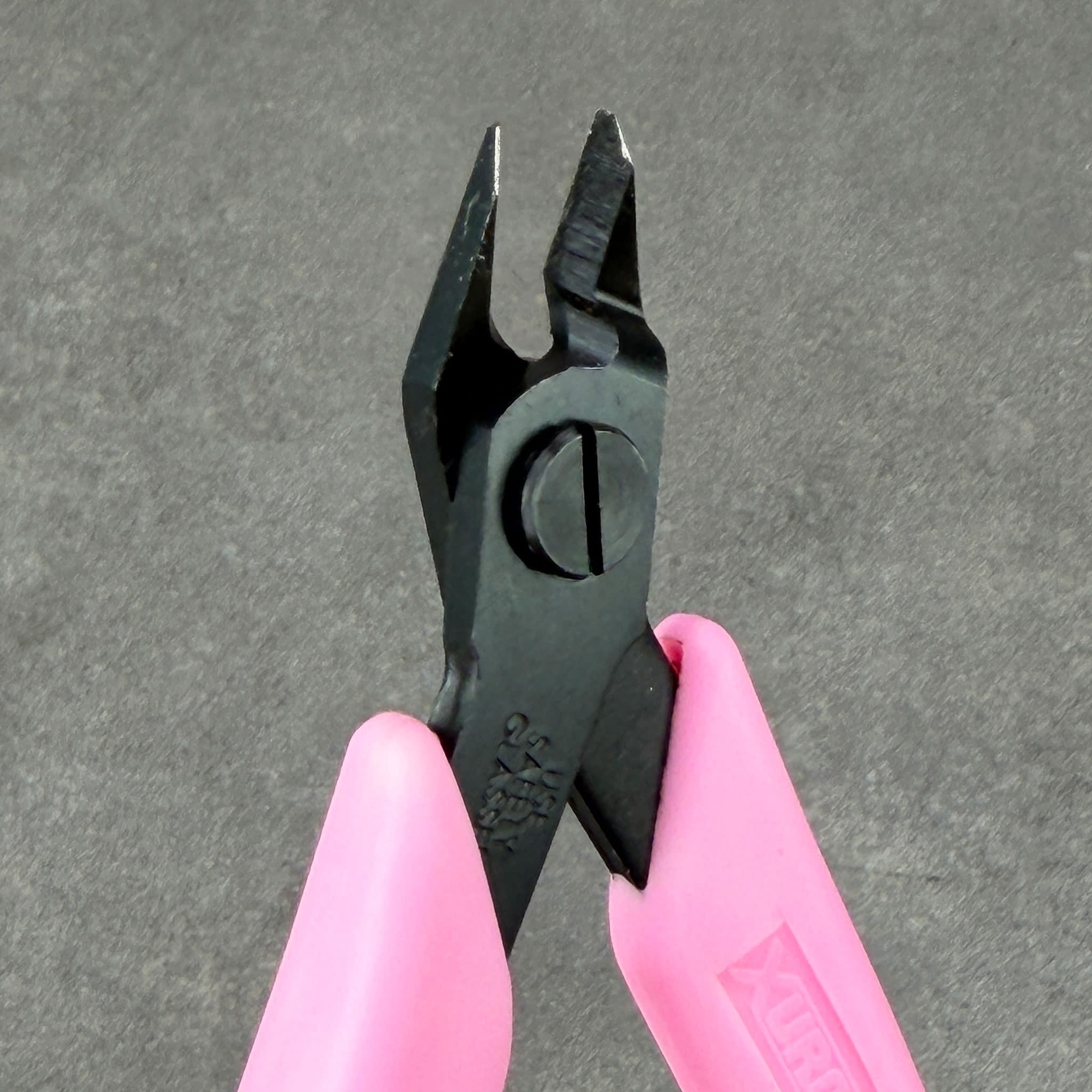 Xuron PL49200P = Xuron Tapered Head Flush Cutting Micro Shear with Pink Handles
