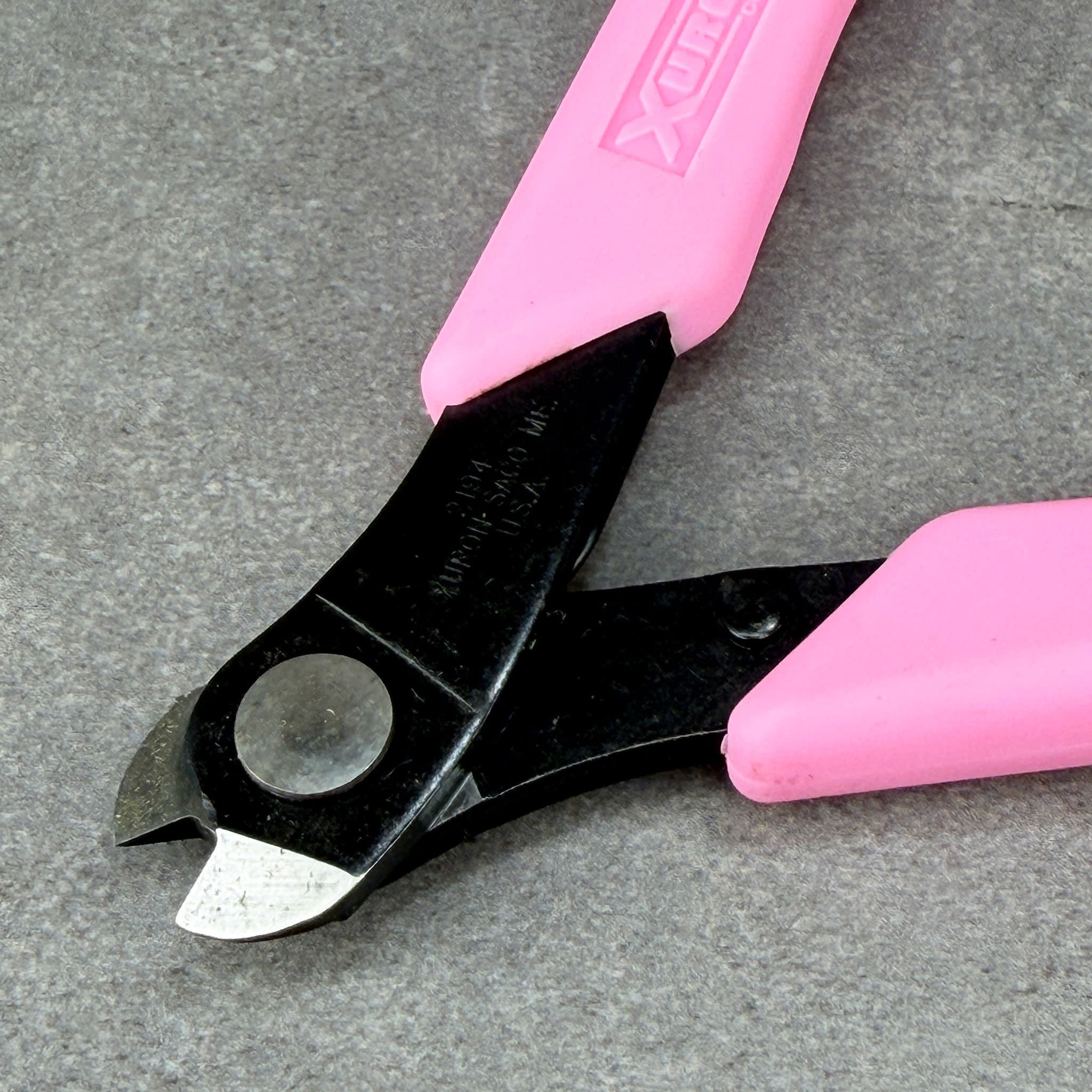 Xuron PL42194P = Xuron Hard Wire Cutter with Tapered Head with Pink Handles