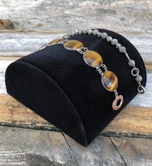 DBR1231 = Black Velvet Half Round Bracelet Display 4" Wide