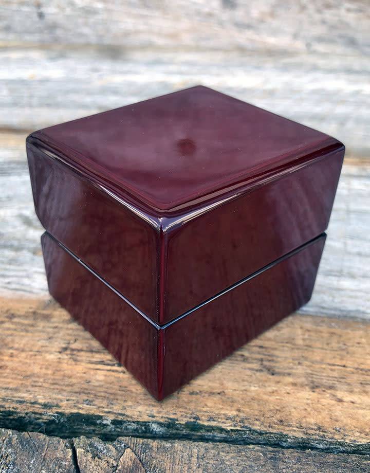 DBX4003 = Rosewood Ring Box (Each)