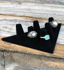 DRG1216 = VELVET RING FINGER DISPLAY- 6 FINGERS