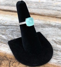 DRG1239 = Value Velvet Single Ring Finger Display 1/2 Round Base (Pkg of 3)