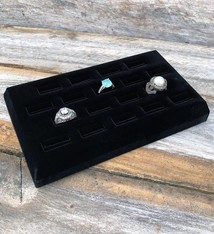 DRG1246 = VELVET RING DISPLAY SLANTED 18 RINGS