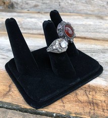 DRG1433 = Black Value Velvet Three Finger Ring Display 4'' x 3-1/8''
