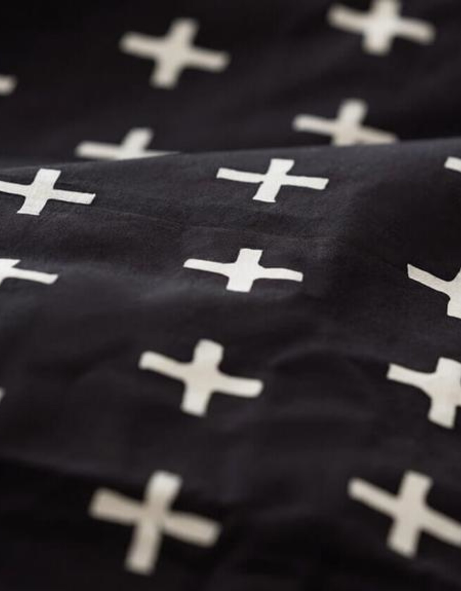 EQ3 Knox Duvet Set Black - Queen