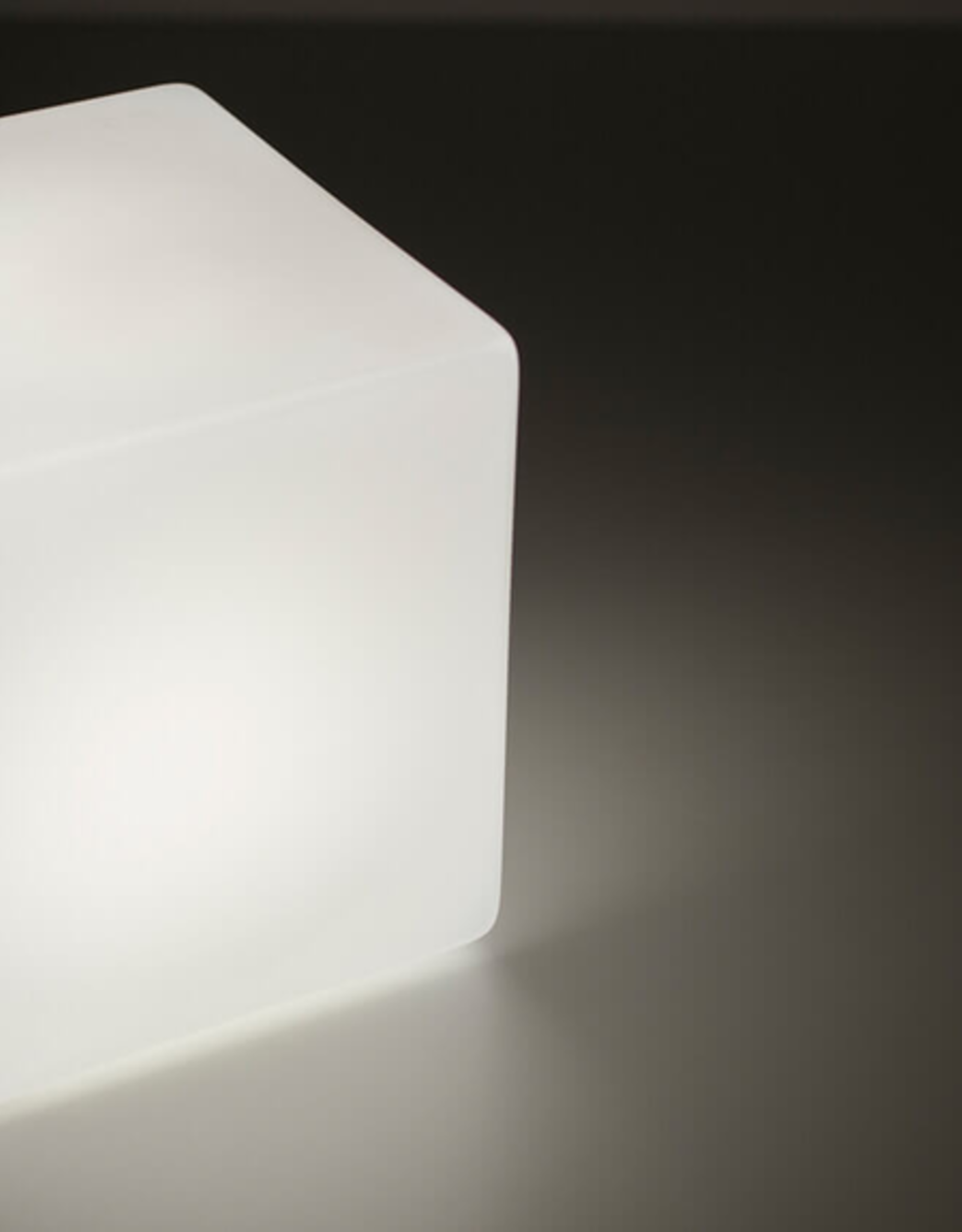 EQ3 Boxy Table Lamp- Large